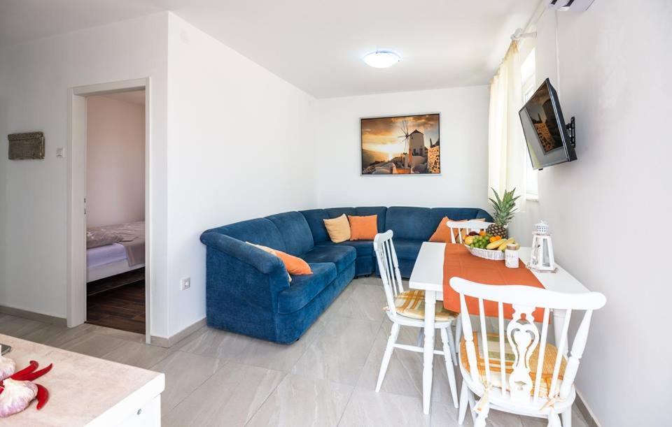 Apartments Dora Vantacici Ngoại thất bức ảnh