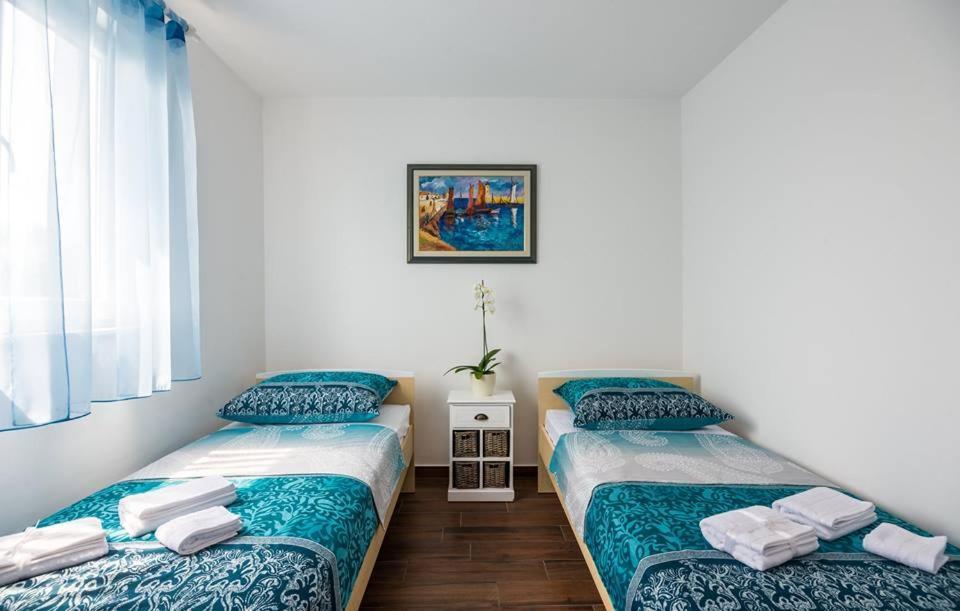 Apartments Dora Vantacici Ngoại thất bức ảnh