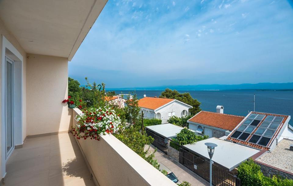 Apartments Dora Vantacici Ngoại thất bức ảnh