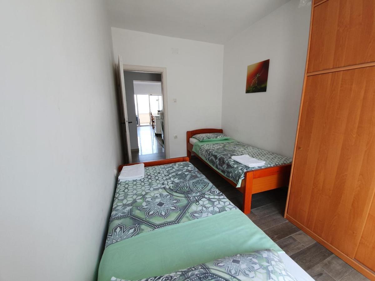 Apartments Dora Vantacici Ngoại thất bức ảnh