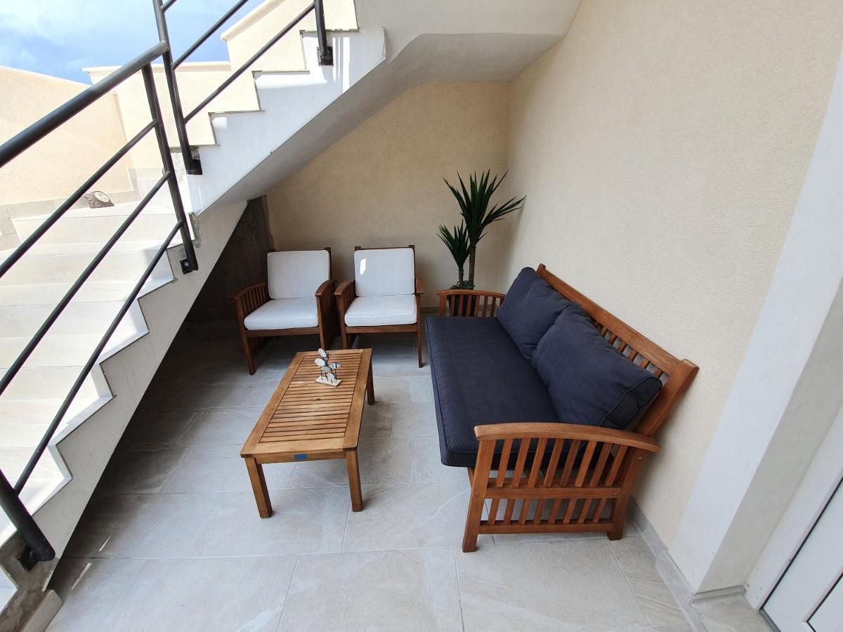 Apartments Dora Vantacici Ngoại thất bức ảnh